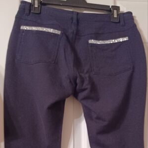 Women SAVAGE ART Stretch Pants with Silver Accents on back Pockets Size Large